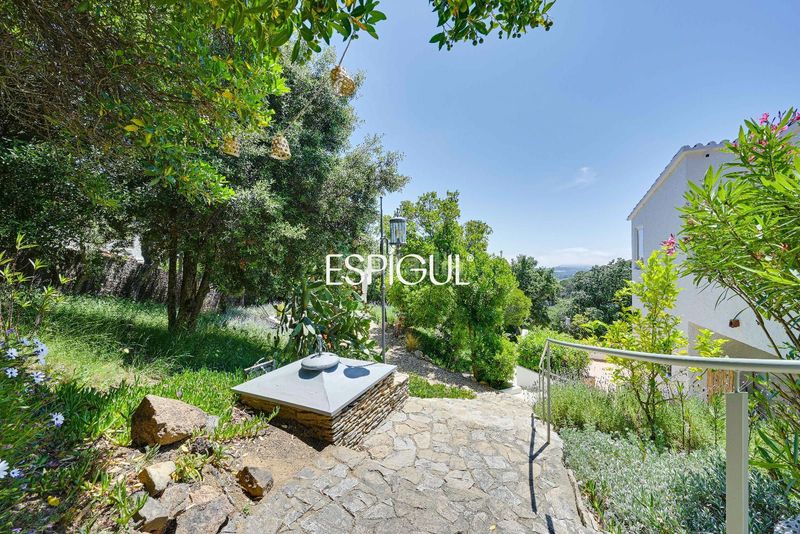 Foto 41a5e1e8-d43e-4f33-b71b-4af443e00f1c. Casa amb calefacció aparcament piscina a Vall-llobrega