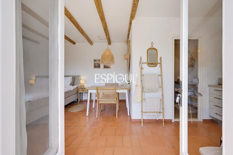 Foto 556f5aea-8092-4937-9aa5-a256b803d9d6. Casa amb calefacció aparcament piscina a Vall-llobrega