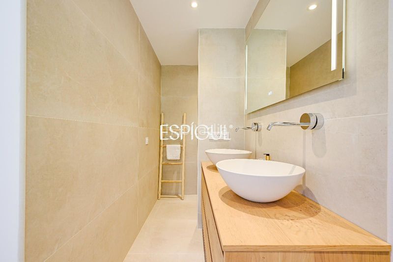 Foto 67837822-edd1-4e3c-b728-937ef1bb8104. Casa amb calefacció aparcament piscina a Vall-llobrega
