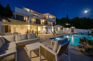 Haus  Montagut. Villa en costa brava con piscina resort