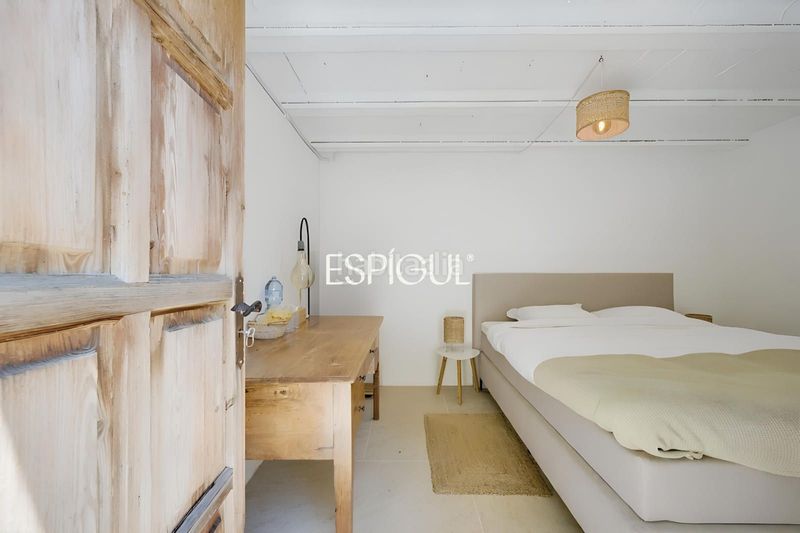 Foto b3ac8251-27a4-4c5e-8d48-3087d2da290d. Casa amb calefacció aparcament piscina a Vall-llobrega