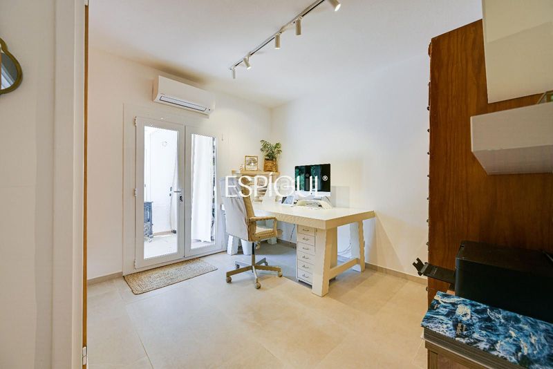 Foto cb71f0f6-28ce-48a2-8ed4-867834e2c079. Casa amb calefacció aparcament piscina a Vall-llobrega