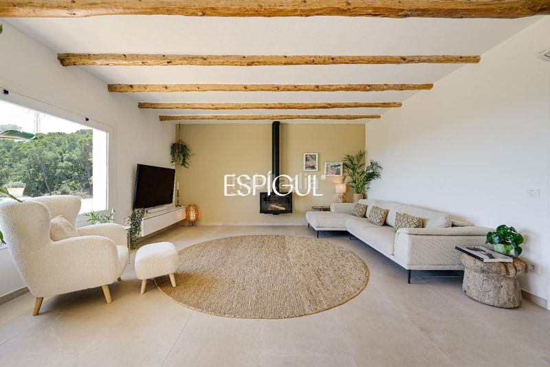 Foto ea1b2ffb-c958-4aab-9cde-c6439342a1bc. Casa amb calefacció aparcament piscina a Vall-llobrega