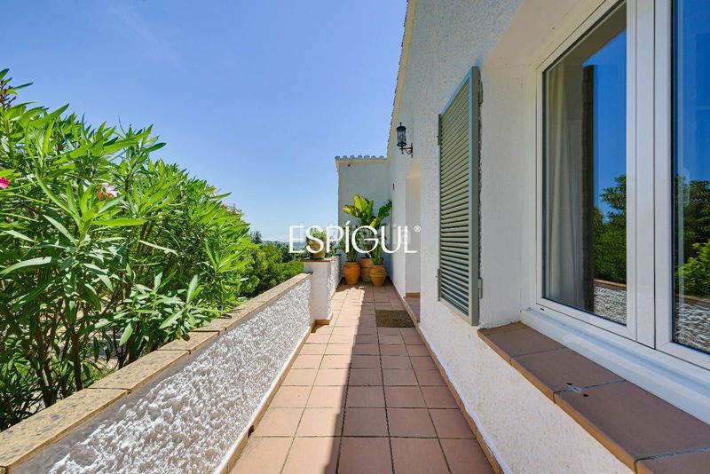 Foto ec29e1d3-d5d1-46ea-af42-629a5fe1903b. Casa amb calefacció aparcament piscina a Vall-llobrega