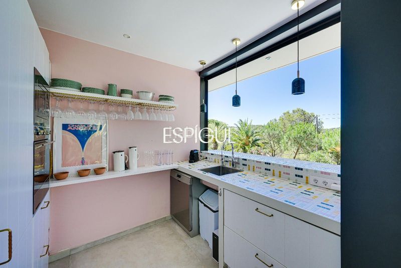 Foto b08850bd-e974-44be-a59b-bf6fe64f939b. Casa amb calefacció piscina a Calella de Palafrugell