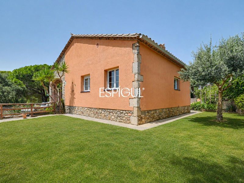 Foto 54267f62-dfd1-450a-8ea3-5f32bf85d673. Casa amb calefacció aparcament piscina a Puig Ses Forques - Torre Colomina Sant Antoni de Calonge