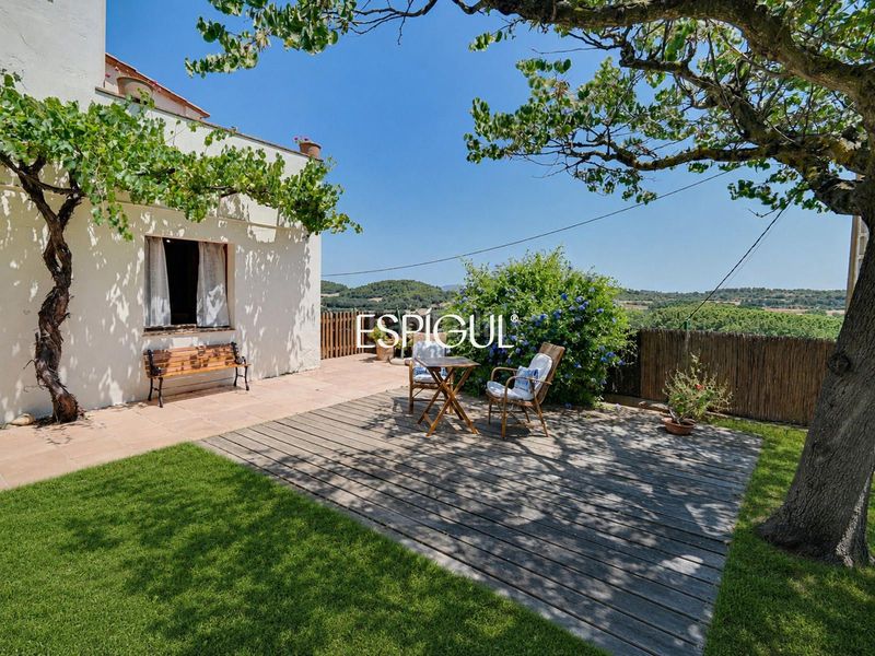 Foto 33144616-d6e5-4557-9d55-f4d86a12620e. Casa amb calefacció aparcament piscina a Bisbal d´Empordà (La)