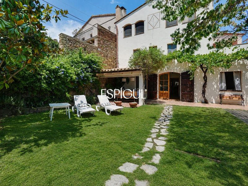 Foto c4e3b149-506a-4971-a0a7-89e1e1b60d5b. Casa amb calefacció aparcament piscina a Bisbal d´Empordà (La)