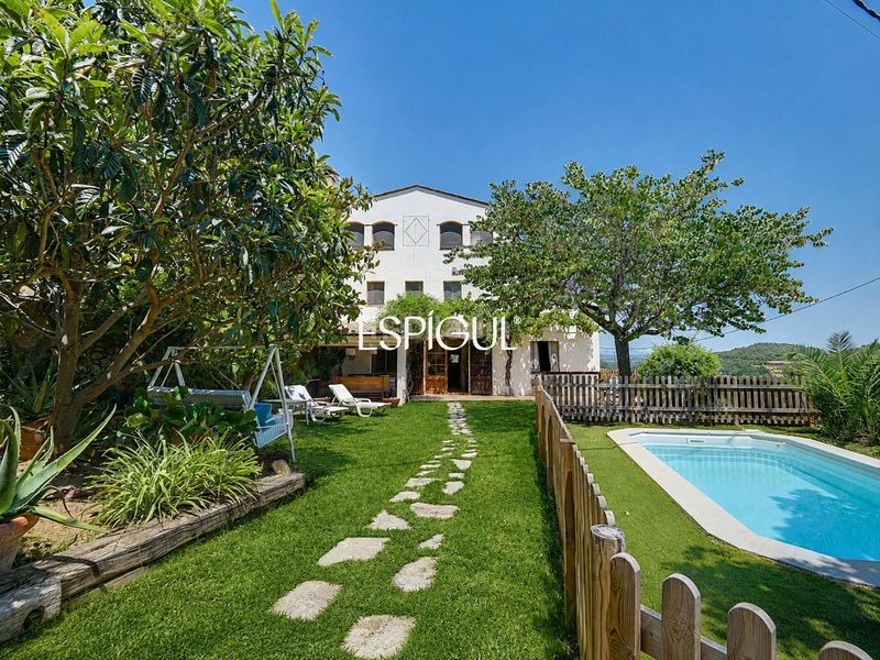 Foto cbd2b7e1-6640-4b7b-94e1-296fae67aca1. Casa amb calefacció aparcament piscina a Bisbal d´Empordà (La)