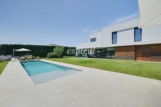 Maison  Canig. Espectacular casa independiente en llagostera