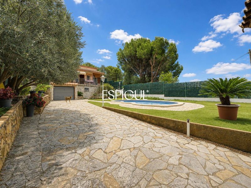 Foto 02cc7260-9b9d-47e2-b6d1-bfe90ddf02d0. Casa amb calefacció aparcament piscina a Cabanyes-Mas Ambrós-Mas Pallí Calonge