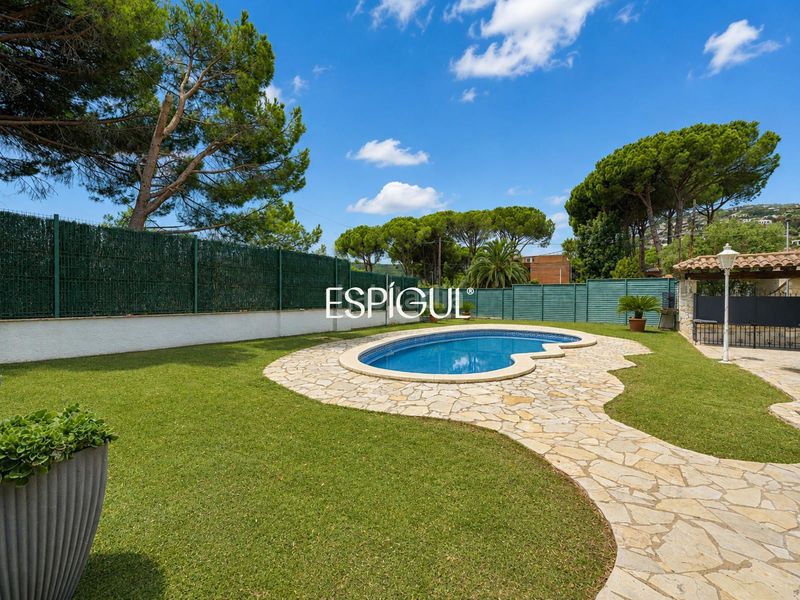 Foto 5cd7e678-1383-4932-a16c-609e051e52b6. Casa amb calefacció aparcament piscina a Cabanyes-Mas Ambrós-Mas Pallí Calonge