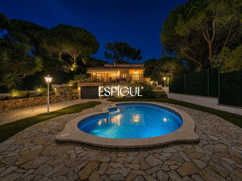 Foto 9b12185e-8cd4-4656-855b-6641d74b7cb0. Casa amb calefacció aparcament piscina a Cabanyes-Mas Ambrós-Mas Pallí Calonge