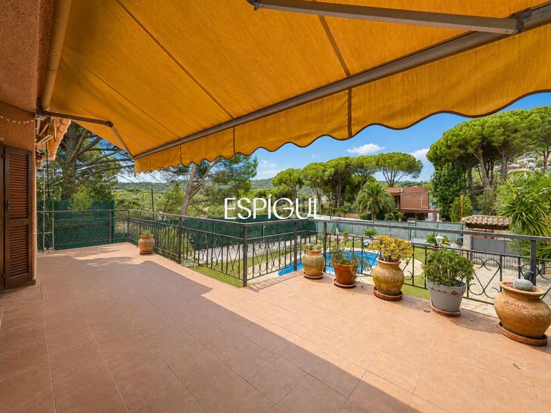 Foto a588c016-d4a7-49eb-ae40-eb55d17b43a3. Casa amb calefacció aparcament piscina a Cabanyes-Mas Ambrós-Mas Pallí Calonge