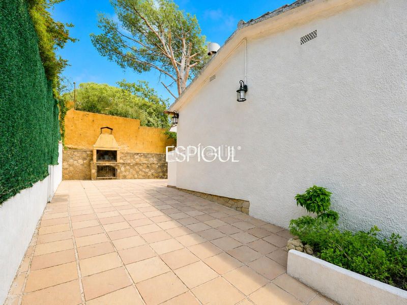 Foto ca618128-fa8a-474c-b53c-e0565c414c6c. Casa amb calefacció aparcament piscina a Cabanyes-Mas Ambrós-Mas Pallí Calonge