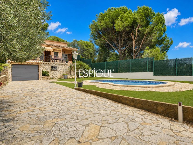 Foto f96f77f2-4393-4c03-bb0e-5bd258b9f08e. Casa amb calefacció aparcament piscina a Cabanyes-Mas Ambrós-Mas Pallí Calonge