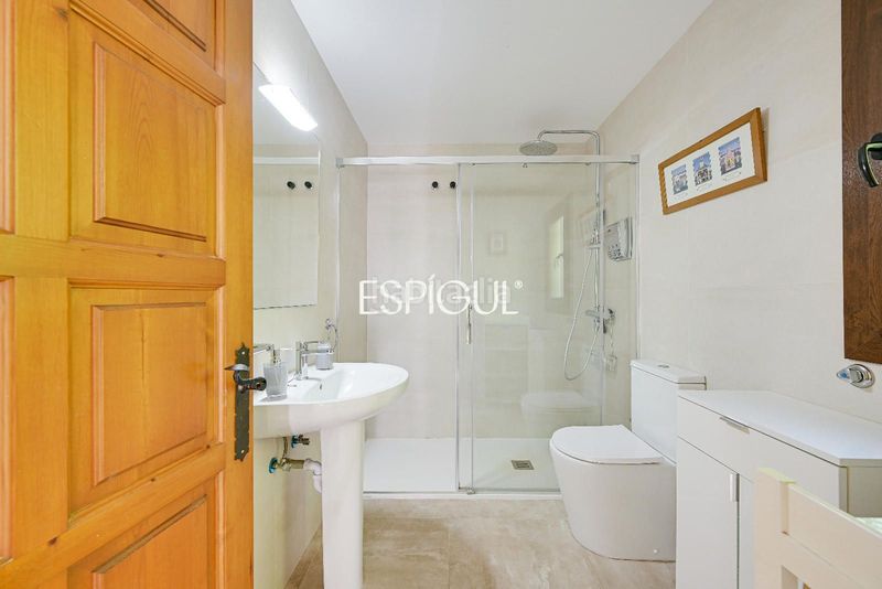 Foto 5436810a-9a35-4009-80e8-6152541e813b. Casa con riscaldamento parcheggio piscina terrazza in Calonge
