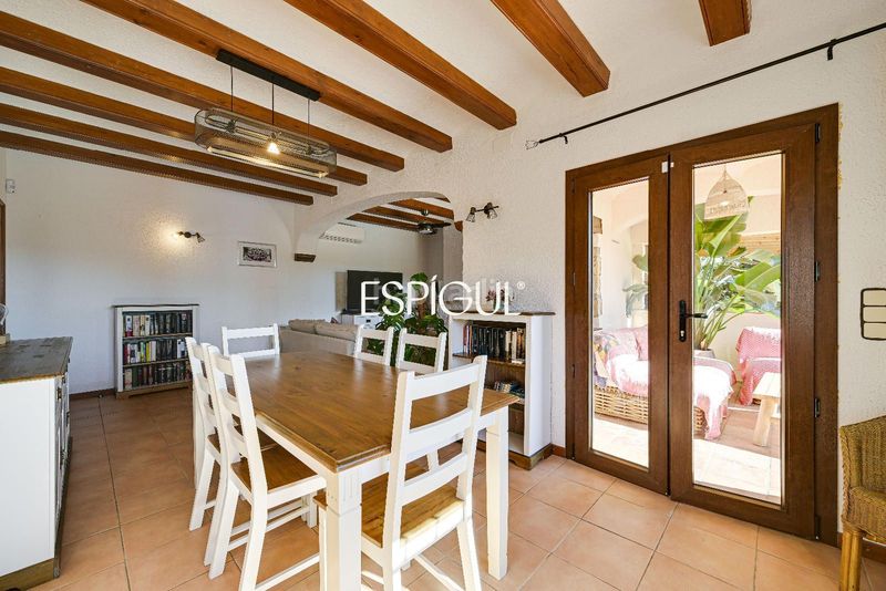 Foto c40cb3cc-ae53-4aa8-ba62-aab17ead3fe0. Casa con riscaldamento parcheggio piscina terrazza in Calonge