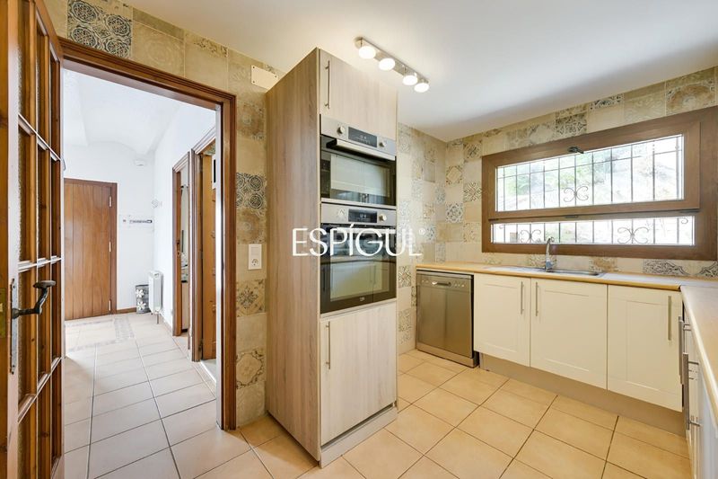 Foto ddf92d16-6b18-41aa-be2c-dce7d927b842. Casa con riscaldamento parcheggio piscina terrazza in Calonge