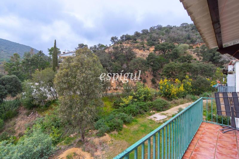 Foto b646c1f6-4d5a-4df1-83e3-f2c34c755606. Casa  independiente en urbanización Rosamar en Santa Cristina d´Aro