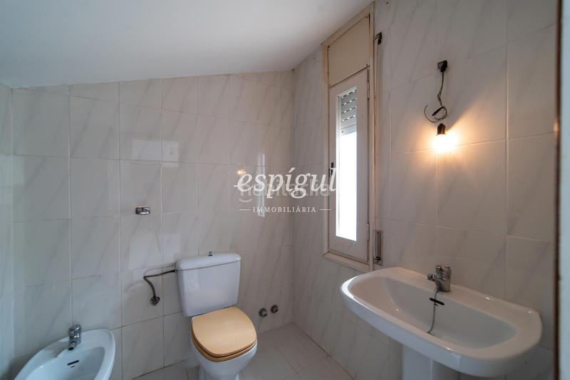 Foto d3721d2d-b364-44d2-ab3b-4ab150b06f36. Duplex con riscaldamento parcheggio in Avinguda Catalunya Palamós