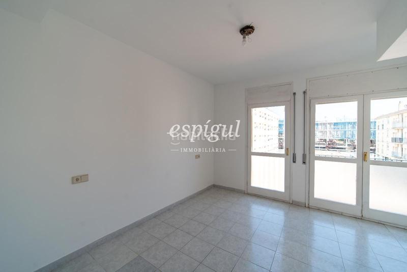 Foto d3def72e-3f54-40a7-a2c0-3fa661eeabca. Duplex con riscaldamento parcheggio in Avinguda Catalunya Palamós