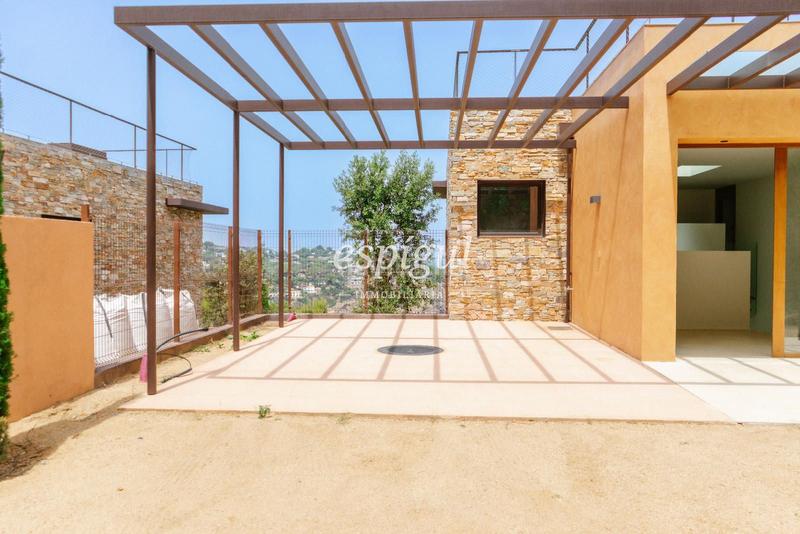 Foto 7099c444-d4ee-4097-937f-d6e01f8df2c1. Casa con riscaldamento parcheggio piscina in Sa Riera-Sa Fontansa Begur