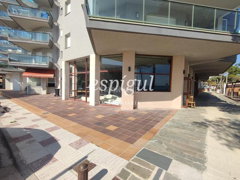 Foto 15602992-b7ff-4b0d-a865-561c238c4687. Trapasso locale commerciale in Centre-Platja Platja d´Aro