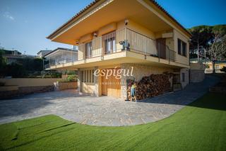 Casa  Esglesia. Casa en venta en fanals