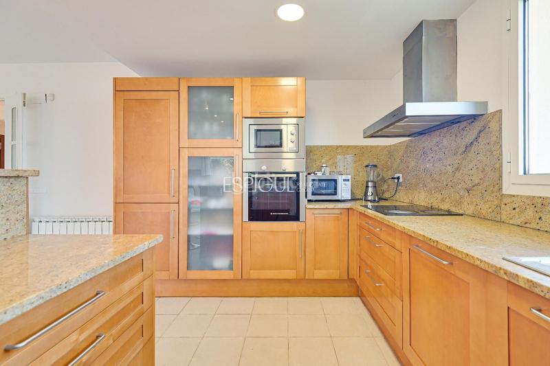 Foto 345c8ea9-610b-44e5-a8cb-ad371ea5fa42. Casa amb calefacció aparcament a Urbanitzacions Platja d´Aro