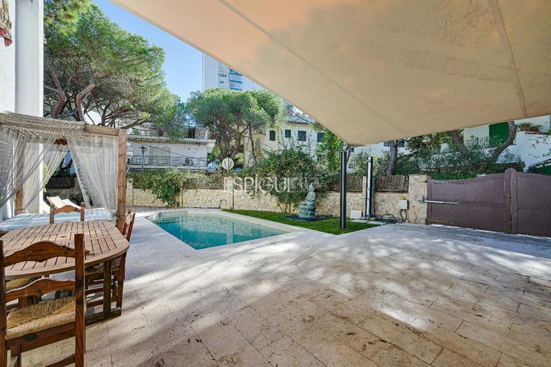 Foto 150de333-0416-4a58-9589-f38fdad0efa2. Casa con riscaldamento parcheggio piscina in Centre-Platja Platja d´Aro