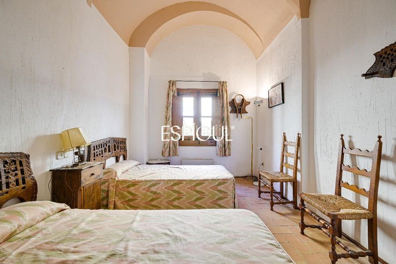 Foto 124e6dbe-e03b-41f4-b05b-899eb81dc2cc. Casa amb aparcament a Torroella de Montgrí