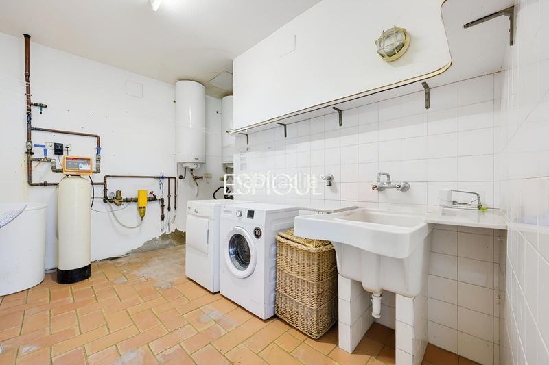 Foto c33cc6c2-b13d-4ab0-945d-62462fdc5c2b. Casa amb aparcament a Torroella de Montgrí