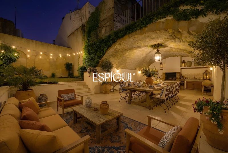 Foto d8c78dd9-f877-49c5-9329-68db8333e7cb. Casa amb aparcament a Torroella de Montgrí