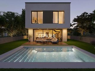 Casa  De s'agaró 82. Villa de lujo nueva en sagaró con piscina y jardín