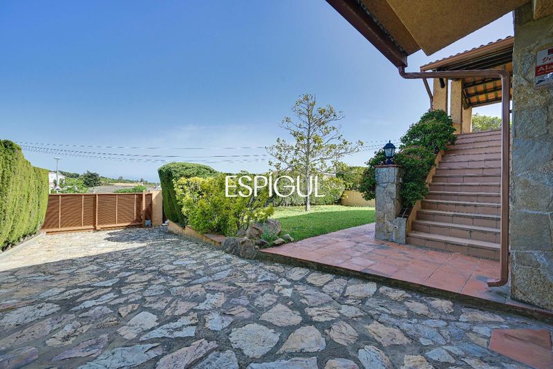 Foto 14d90a2d-9ee4-4afd-b95d-14cb56298f6d. Casa amb calefacció aparcament piscina a Cabanyes-Mas Ambrós-Mas Pallí Calonge
