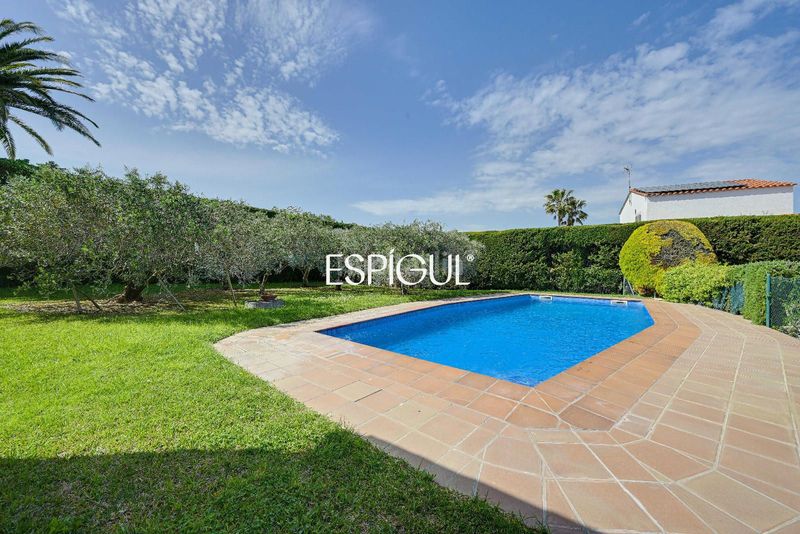 Foto 5cd4d24e-7e7a-4cb9-9670-aecce4aabdd6. Casa amb calefacció aparcament piscina a Cabanyes-Mas Ambrós-Mas Pallí Calonge