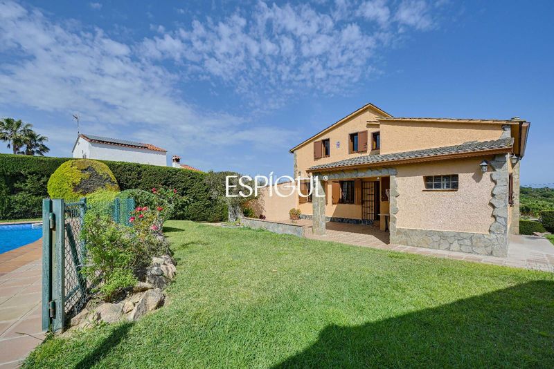 Foto 9d2789fe-b33f-4ee8-bd16-60c37dbdaff6. Casa amb calefacció aparcament piscina a Cabanyes-Mas Ambrós-Mas Pallí Calonge