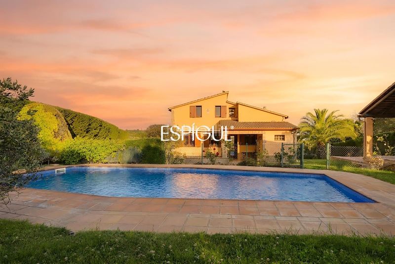 Foto af7aa6e4-1ad6-4380-8853-726ca597959f. Casa amb calefacció aparcament piscina a Cabanyes-Mas Ambrós-Mas Pallí Calonge