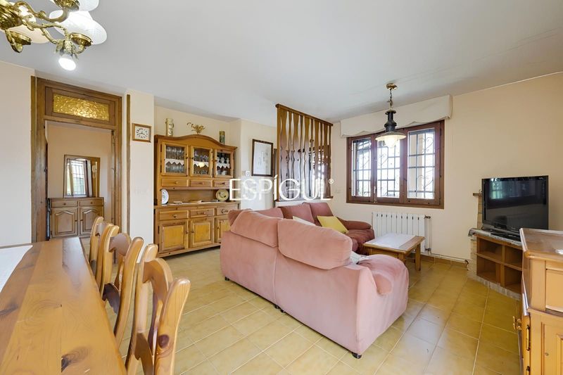 Foto c4424b7d-05f4-42f3-a9af-0e7da2711350. Casa amb calefacció aparcament piscina a Cabanyes-Mas Ambrós-Mas Pallí Calonge