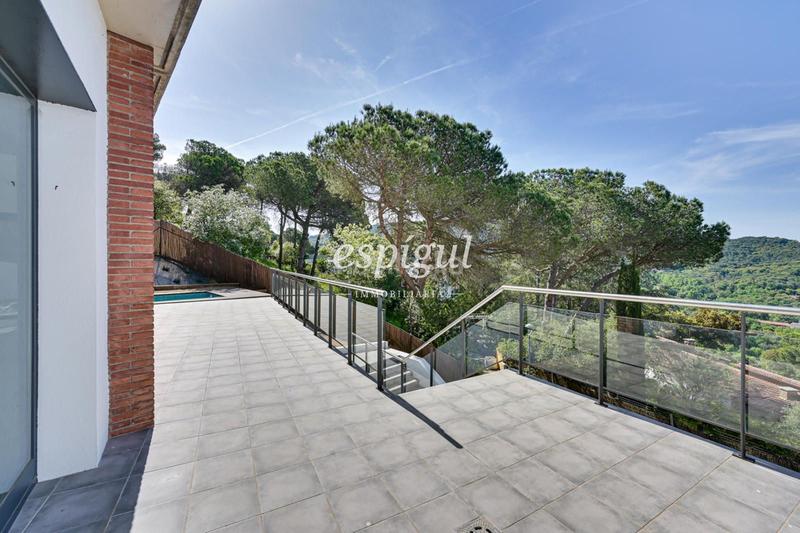Foto 929f1f4f-180a-4671-85e5-4d9540a44333. Casa con riscaldamento parcheggio piscina in Vallromanes