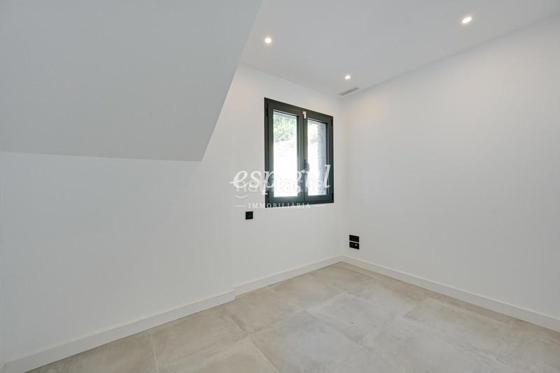 Foto eeee26c6-d968-4f92-8842-41d2a25c33e4. Casa con riscaldamento parcheggio piscina in Vallromanes