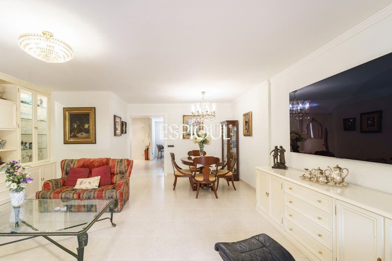 Foto ef4b3c82-fa34-48bc-9aec-4524a91af11f. Casa adossada amb calefacció aparcament a Centre Vilassar de Mar