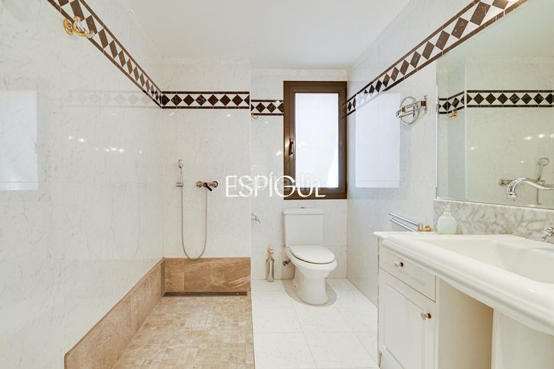 Foto 635bad99-a034-4dc0-a37d-b63b75ea5c83. Duplex con riscaldamento parcheggio in Zona alta Arenys de Mar