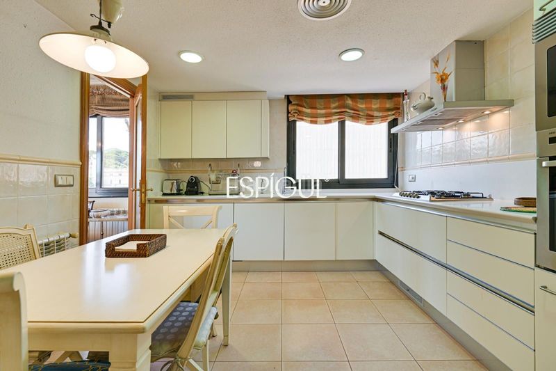 Foto a711941e-f599-4320-a533-936dfa7cd548. Duplex con riscaldamento parcheggio in Zona alta Arenys de Mar
