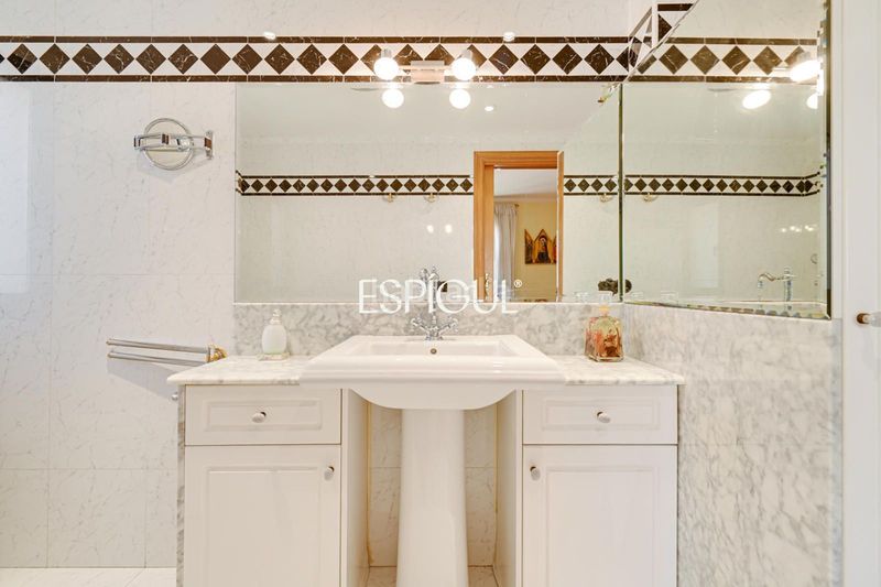Foto dad83396-a46b-49ac-8cb0-98e309037bde. Duplex con riscaldamento parcheggio in Zona alta Arenys de Mar