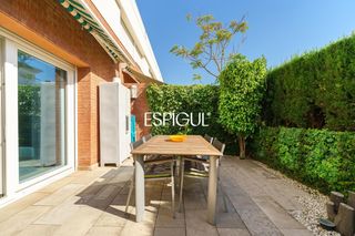 Casa adossada  Enric borràs. Casa adosada en venta en premià de mar con zona comunitaria y a