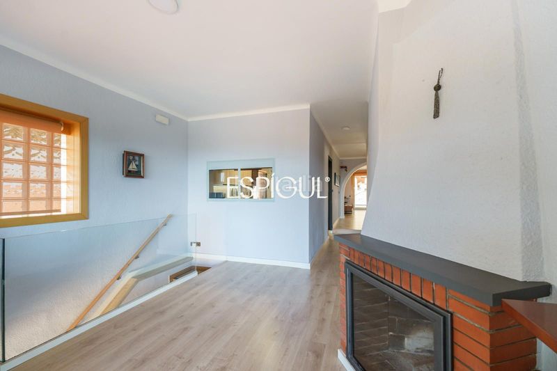Foto 06b1ca75-0745-4334-93a3-7041e6967330. Casa amb calefacció aparcament piscina a Teià