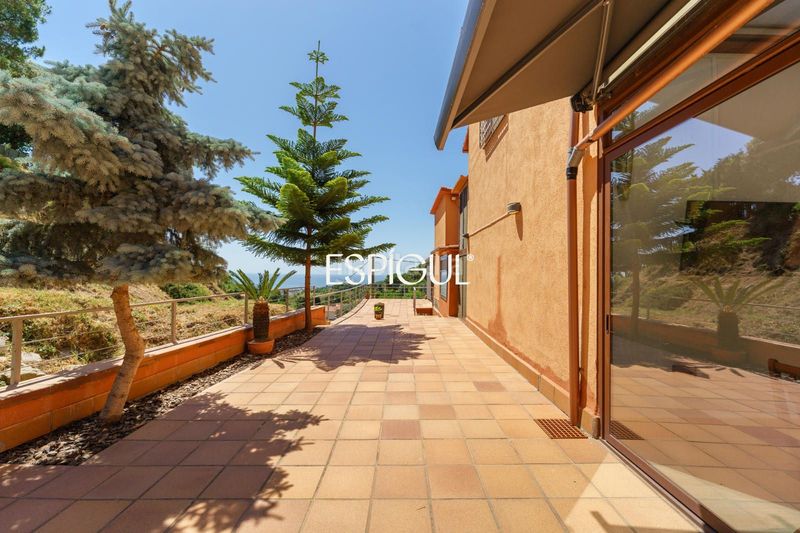 Foto c9fa96b8-81d9-4b4d-91f5-6147d6909b4f. Casa amb calefacció aparcament piscina a Teià