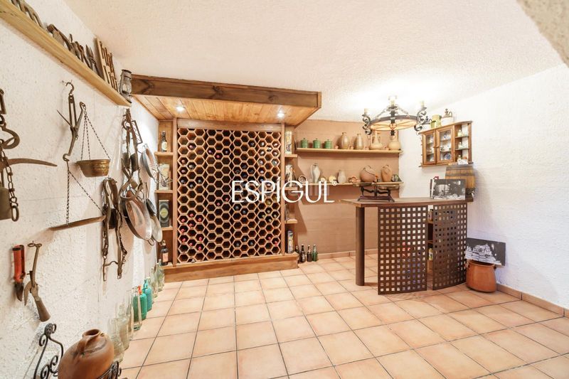 Foto 31f726b7-99ca-4ff1-badc-1371594e3e00. Casa amb calefacció aparcament a Nucli Urbà Argentona